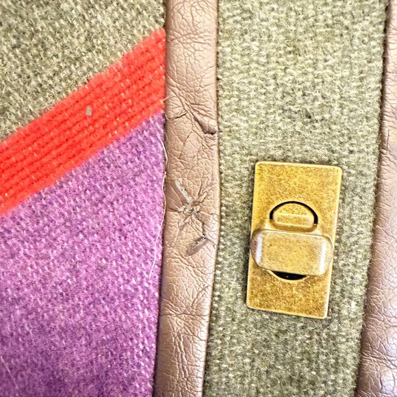 Cartonnier Medium women Wool Fur collar Cape Toggle Coat Olive chevron old money - Picture 10 of 14